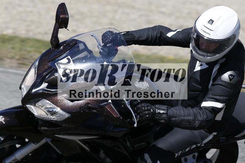 /06 08.04.2026 Cornu Master School ADR/Gruppe blau/24